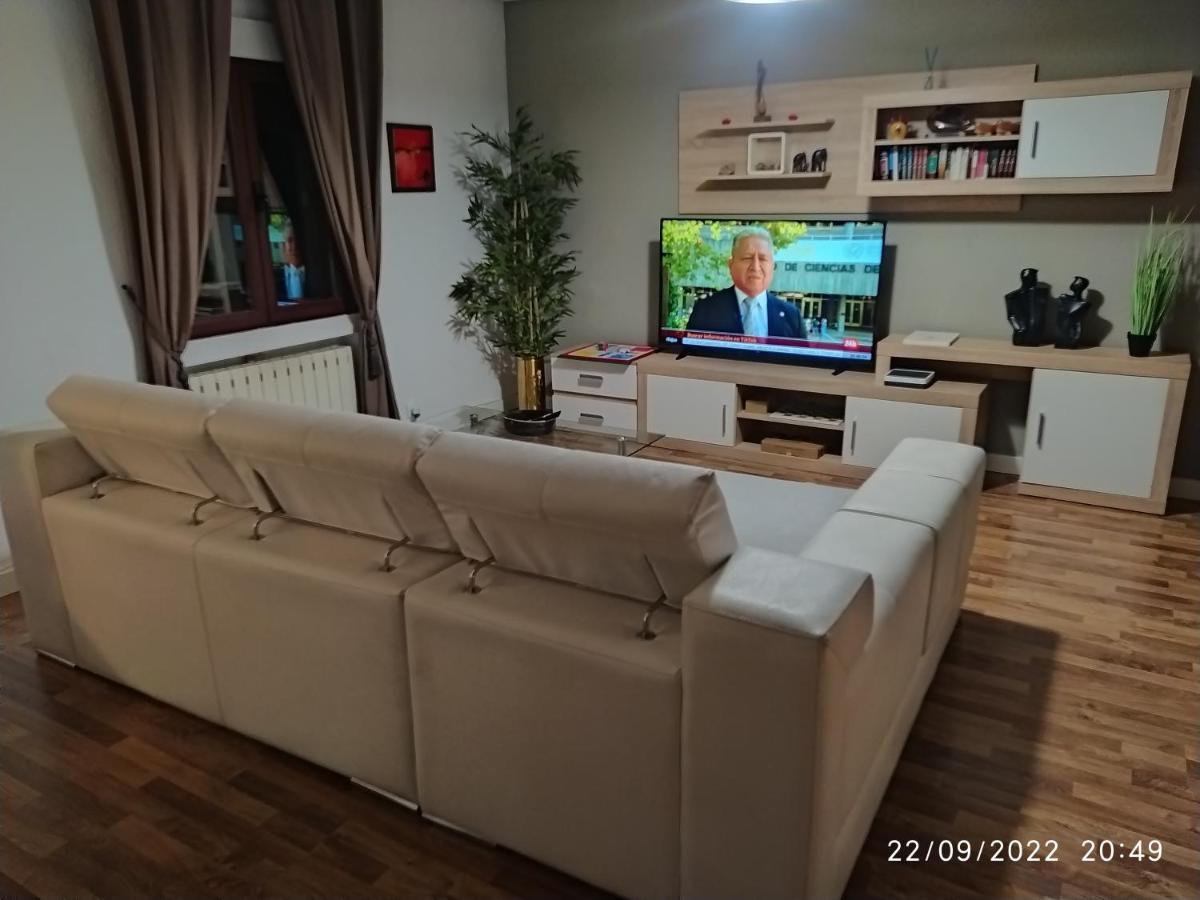 Piso Navas Apartment Navas de San Antonio Ngoại thất bức ảnh