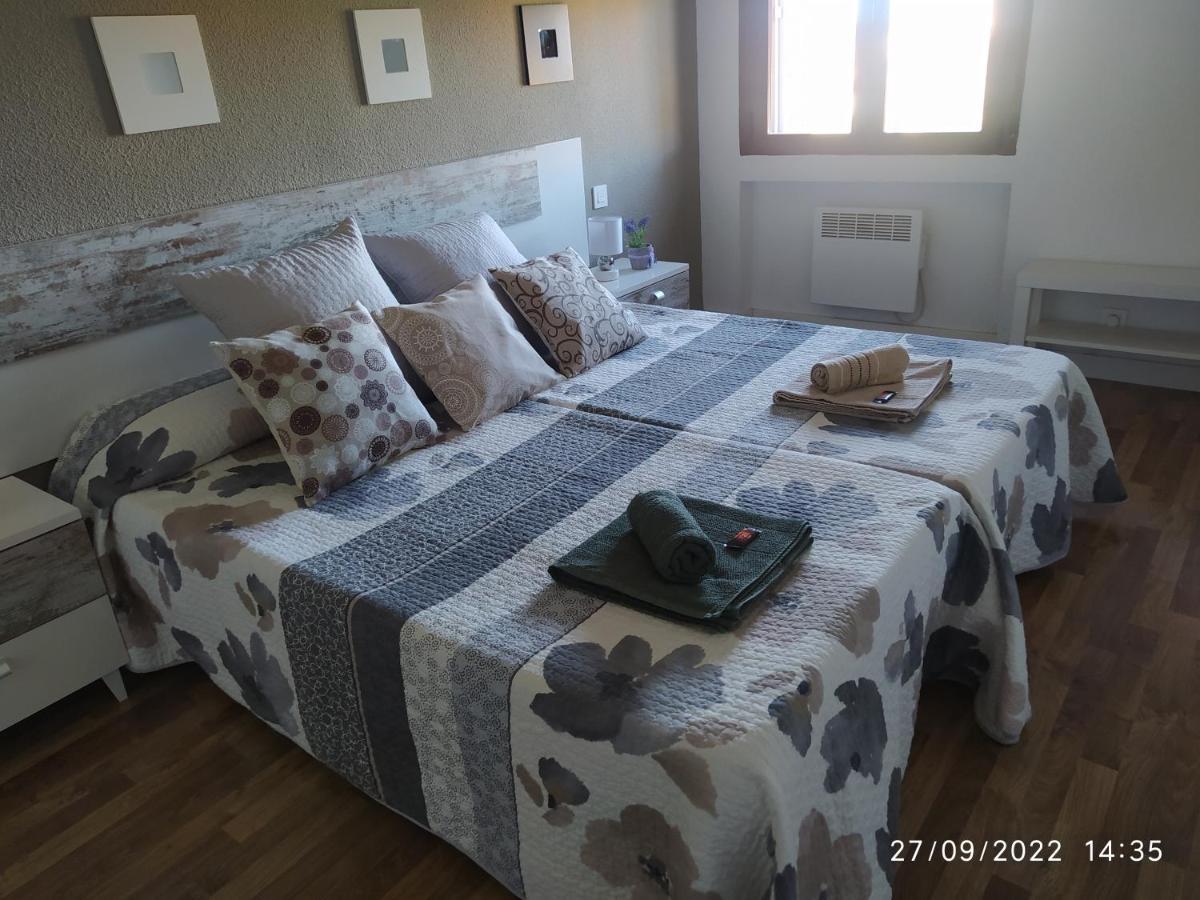 Piso Navas Apartment Navas de San Antonio Ngoại thất bức ảnh